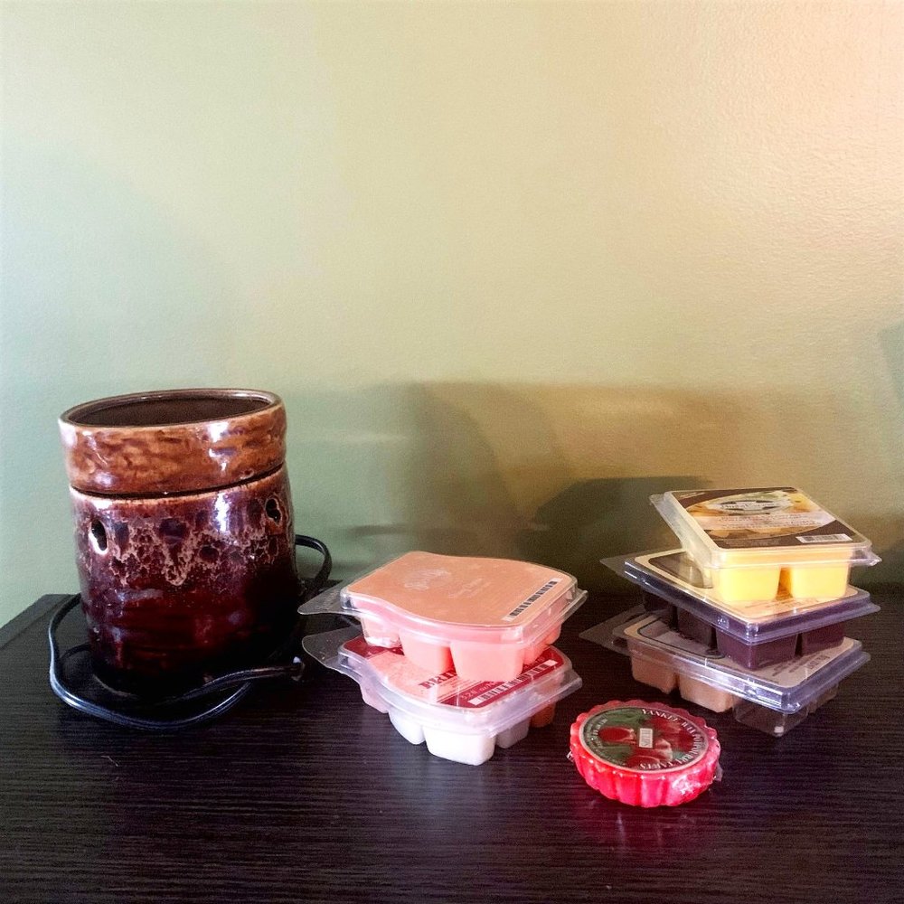 Wax Warmer and Assorted Melts